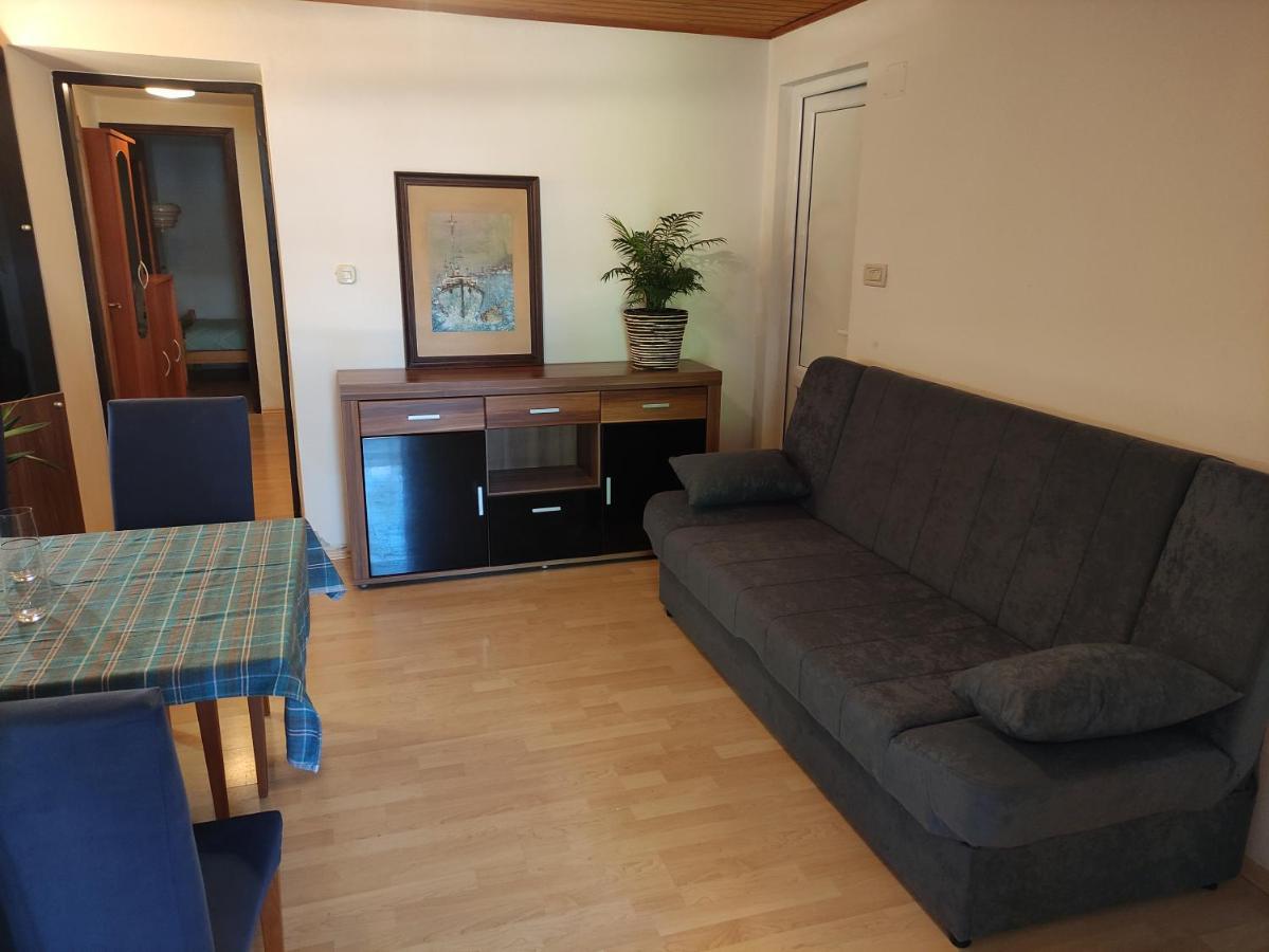 Apartment Valenta Πόρετς Εξωτερικό φωτογραφία