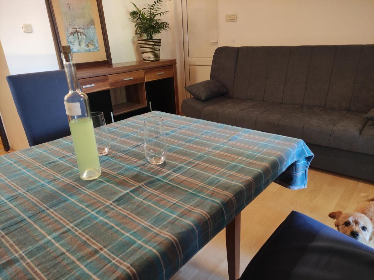Apartment Valenta Πόρετς Εξωτερικό φωτογραφία