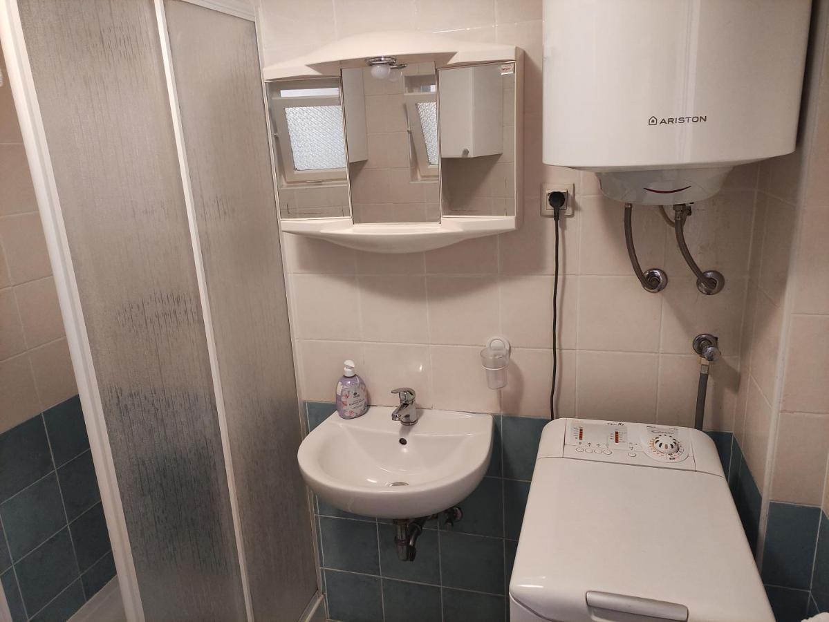 Apartment Valenta Πόρετς Εξωτερικό φωτογραφία