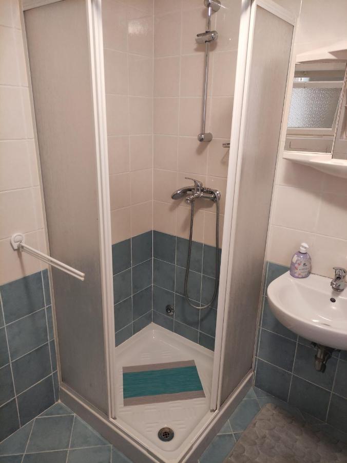 Apartment Valenta Πόρετς Εξωτερικό φωτογραφία