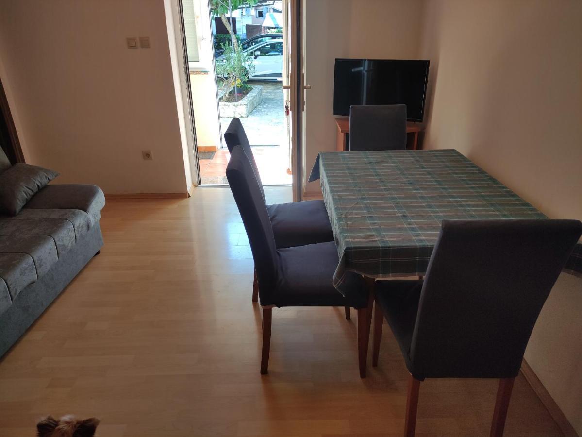 Apartment Valenta Πόρετς Εξωτερικό φωτογραφία