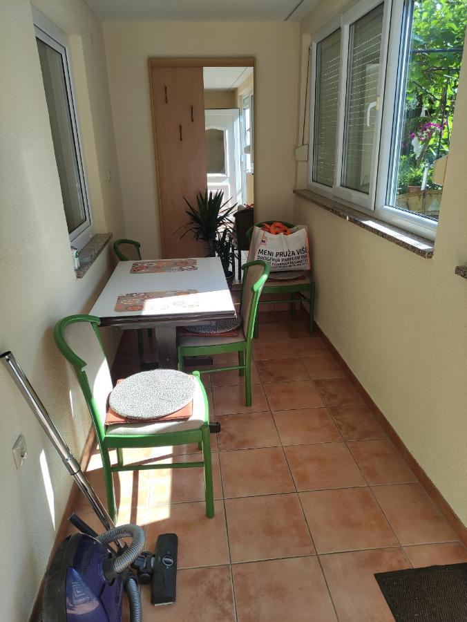 Apartment Valenta Πόρετς Εξωτερικό φωτογραφία